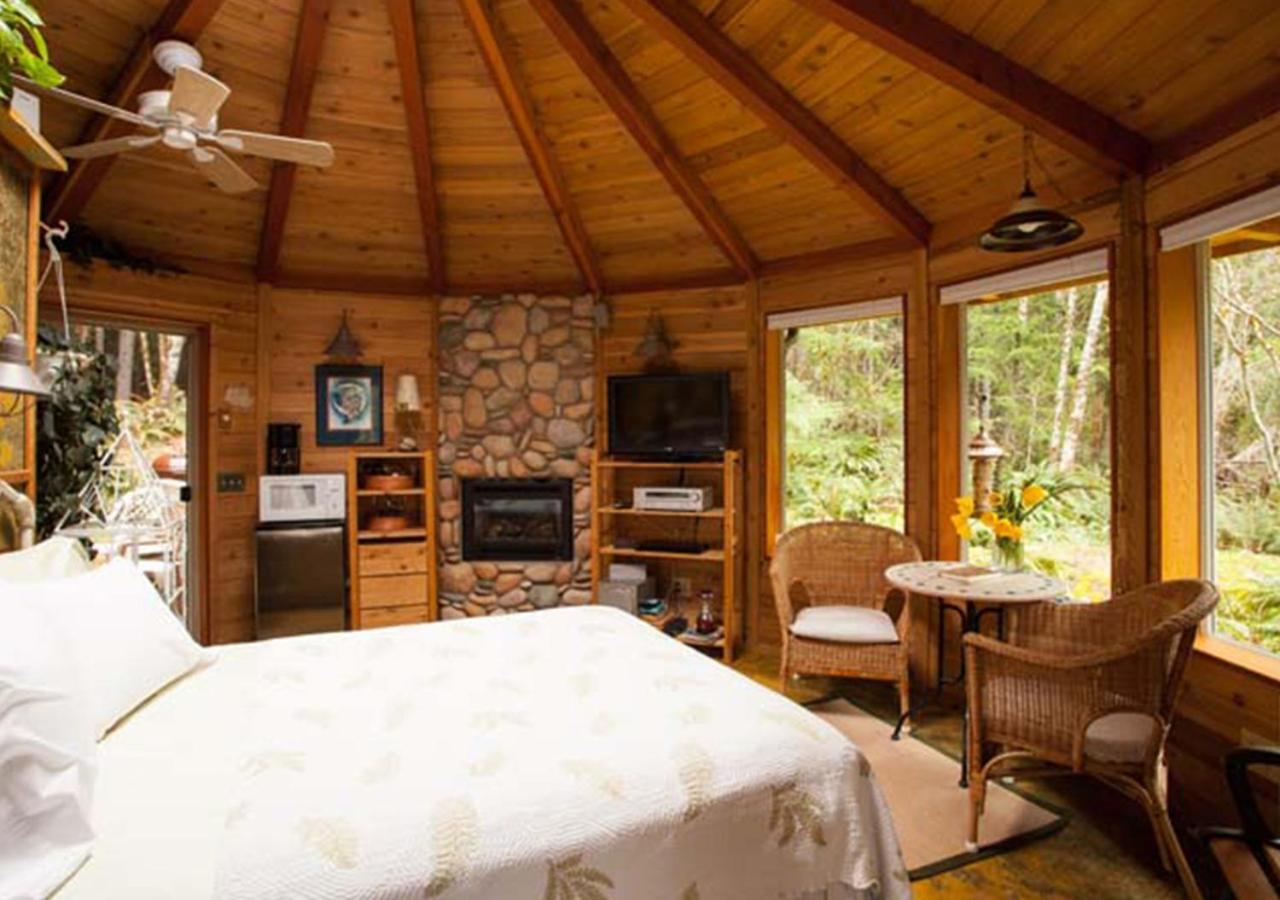 Stormking Hotel Ashford Bagian luar foto